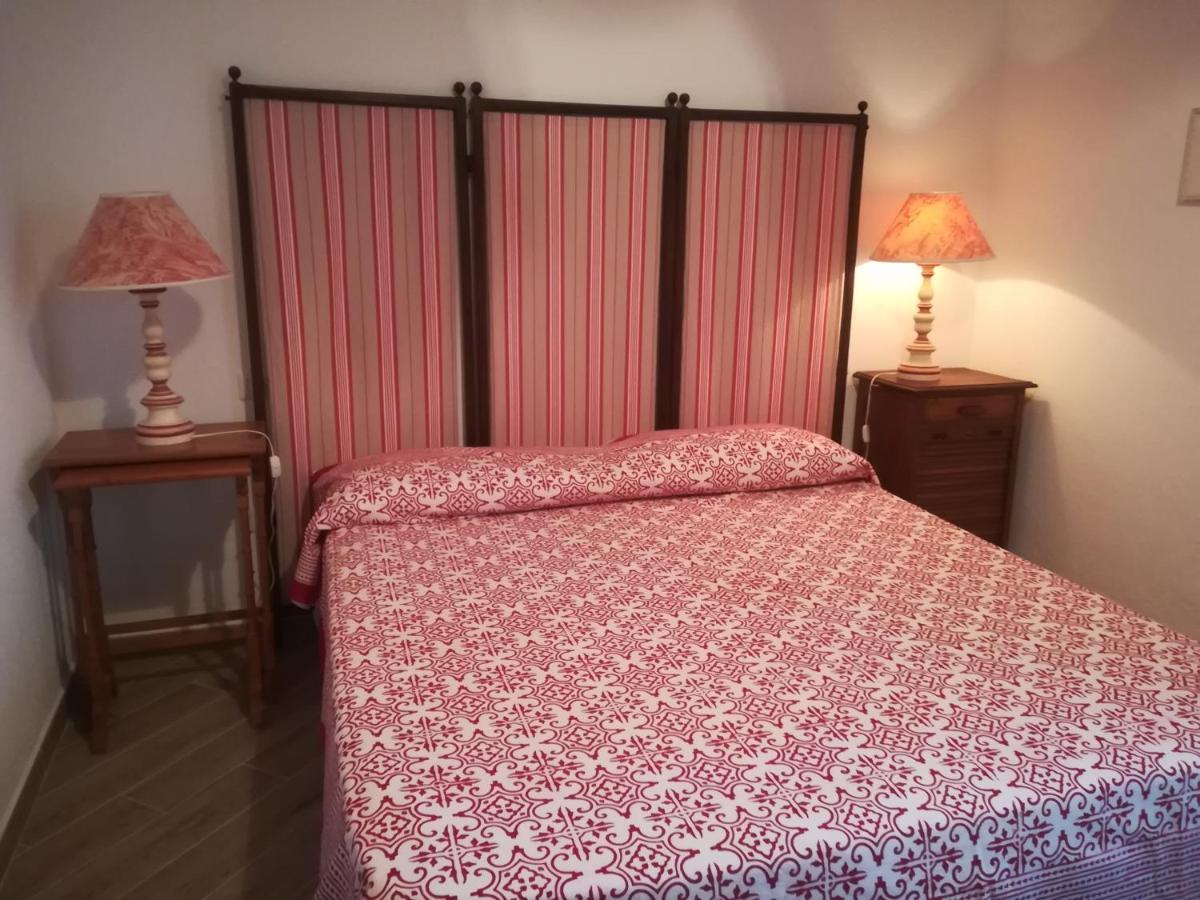Bed and Breakfast Le 25 Tartarughe Санта-Тереза-Галлура Екстер'єр фото