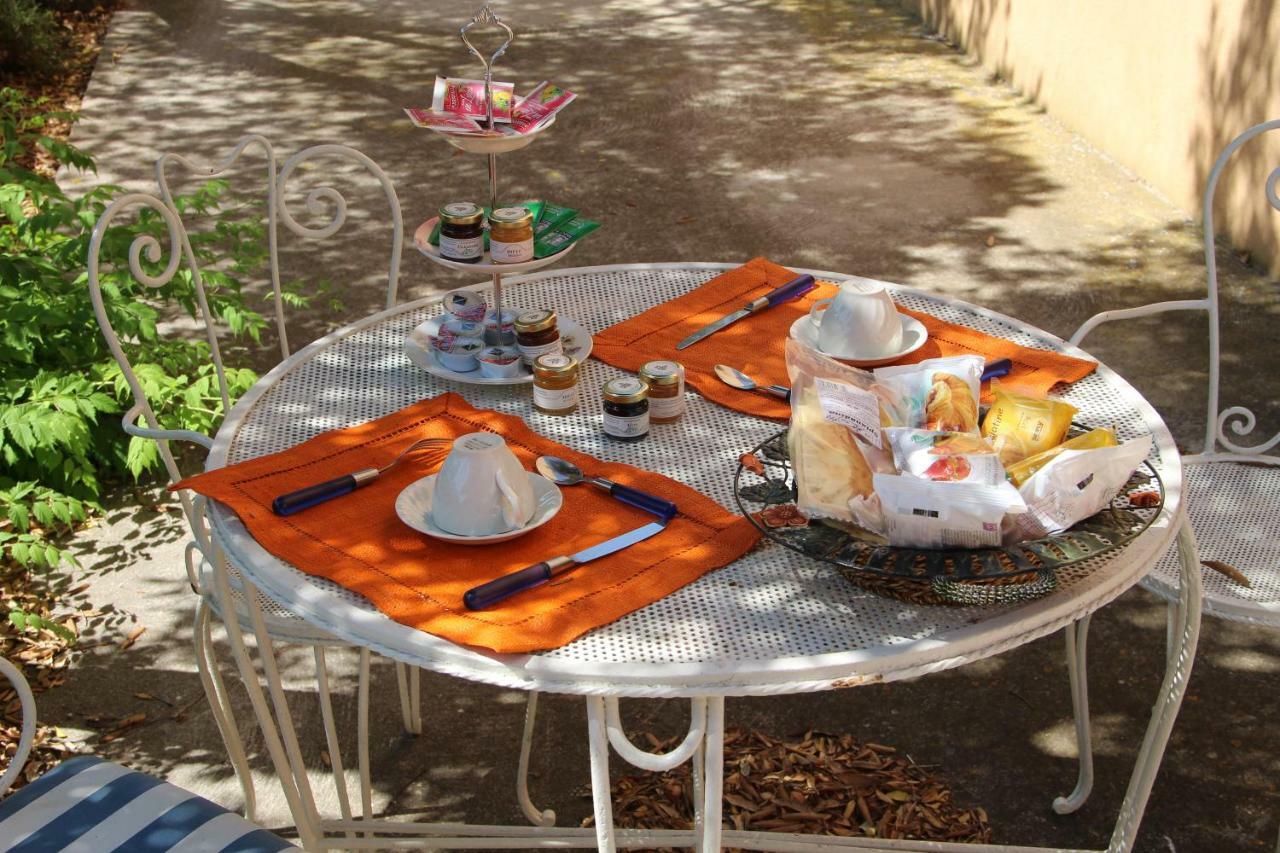 Bed and Breakfast Le 25 Tartarughe Санта-Тереза-Галлура Екстер'єр фото