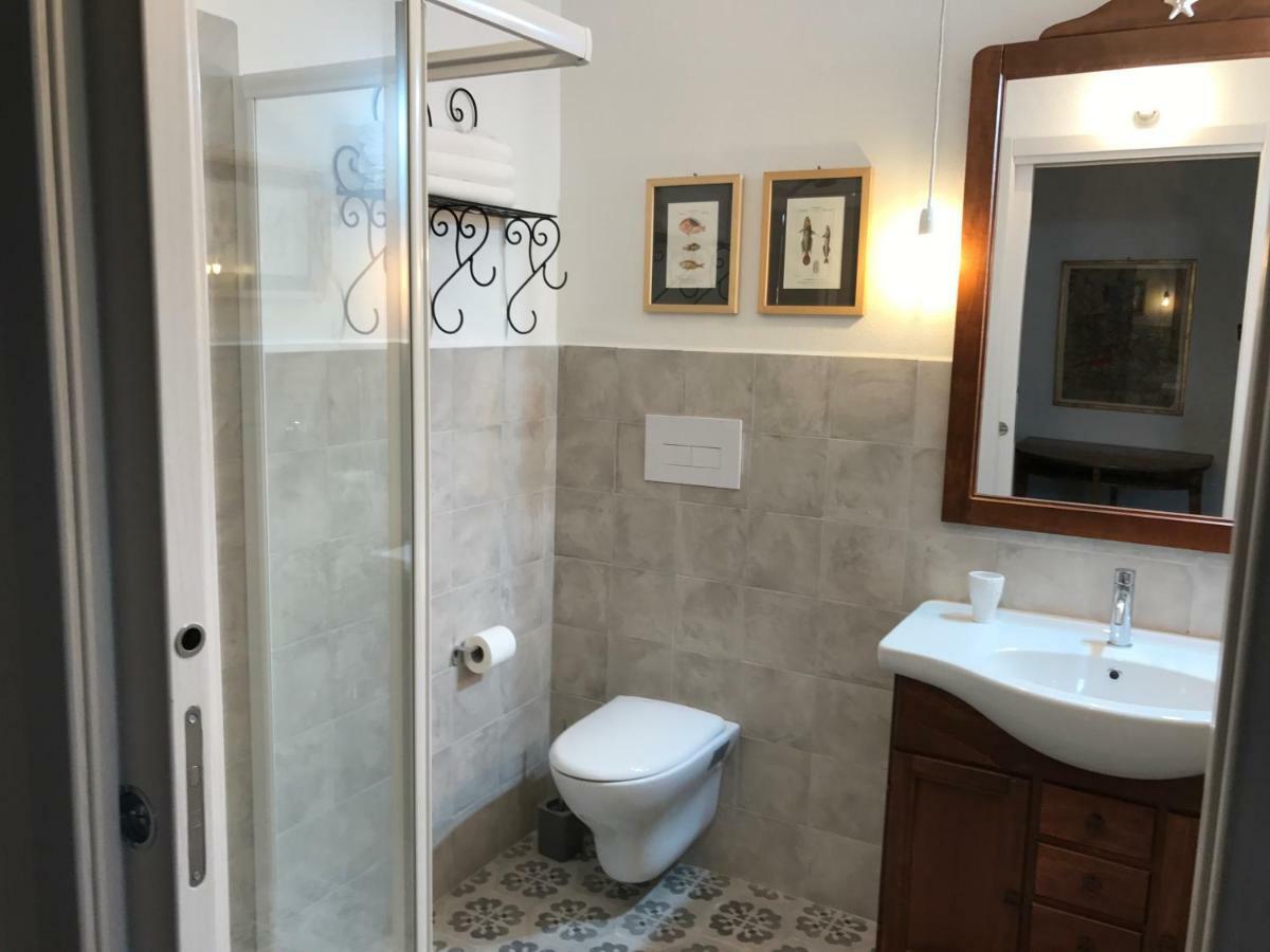 Bed and Breakfast Le 25 Tartarughe Санта-Тереза-Галлура Екстер'єр фото