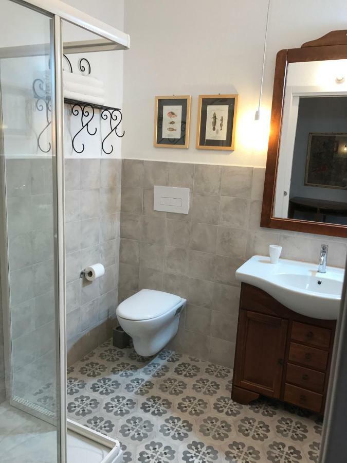 Bed and Breakfast Le 25 Tartarughe Санта-Тереза-Галлура Екстер'єр фото